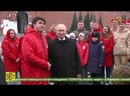 В День народного единства, Президент Российской Федерации Владимир Путин возложил цветы к памятнику Кузьме Минину и Дмитрию Пожарскому на Красной площади в Москве