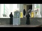 Уже больше двух месяцев Псково-Печерский монастырь организует трансляцию богослужений в интернете.