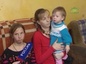 На днях сотрудники отдела социального служения Астраханской епархии посетили с подарками семью, воспитывающую одиннадцать детей
